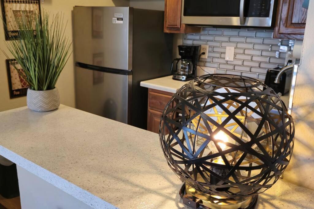 Cozy Updated Cove Of Heaven, 5Mins To Lake Hefner! Oklahoma City Luaran gambar