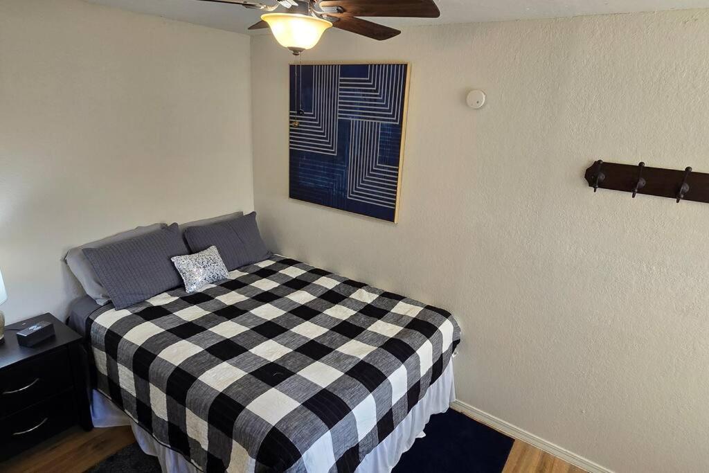 Cozy Updated Cove Of Heaven, 5Mins To Lake Hefner! Oklahoma City Luaran gambar